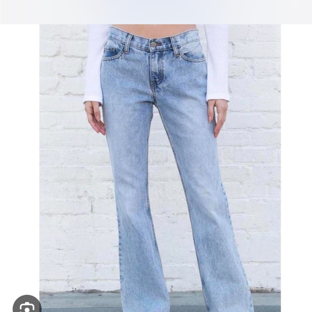 brandy melville quinn low waist light wash bootcut jeans